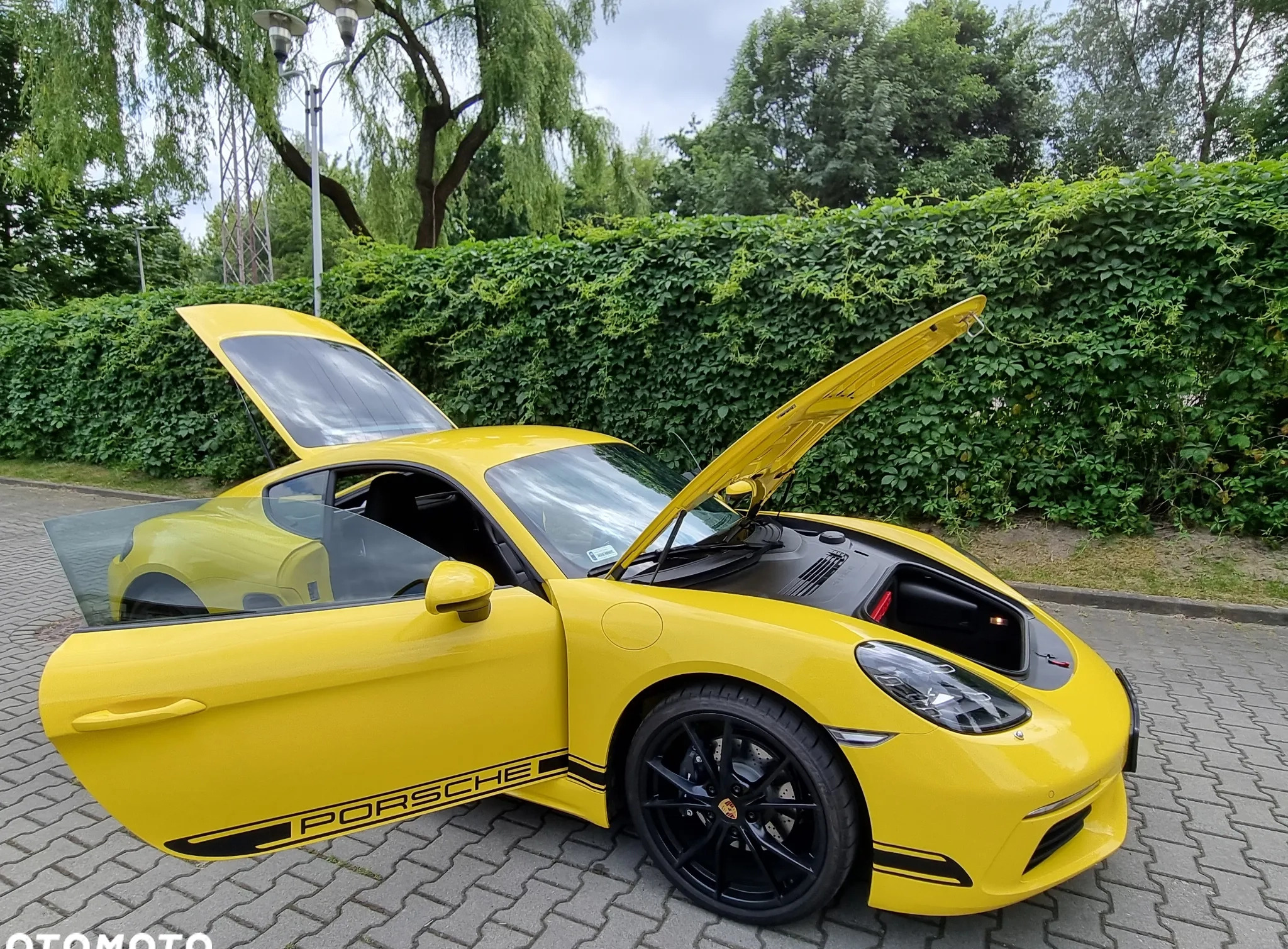 Porsche 718 Cayman cena 357500 przebieg: 2306, rok produkcji 2022 z Dukla małe 277